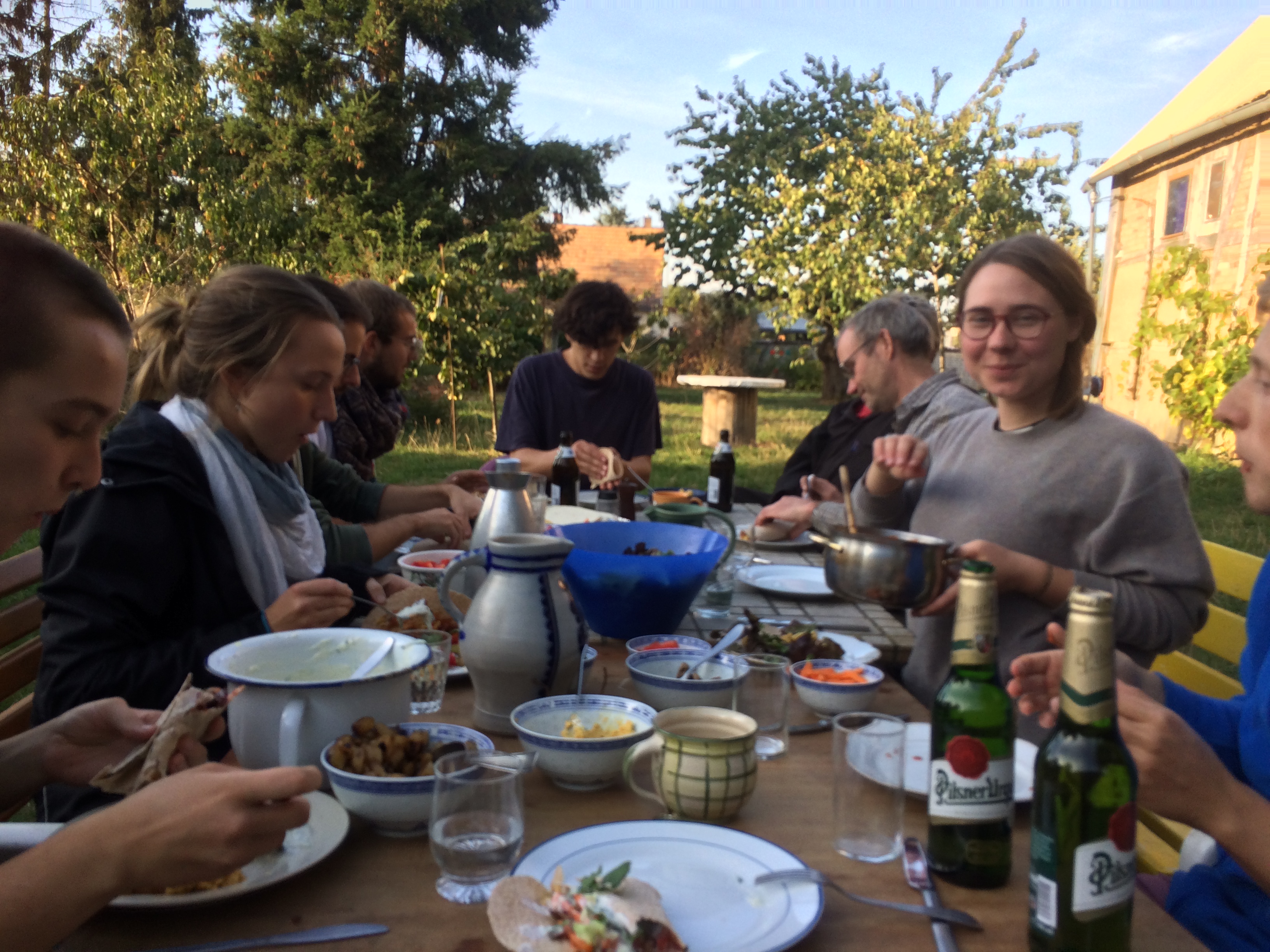 Gemeinsames Essen beim Retreat